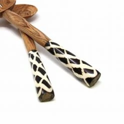 2-Pieces Olive Wood Serving Set with Bone Handles, Diamond Batik by Global Crafts -Flatware Sales Store brown cream serving sets kwf009 dmd gwh 1f 1000