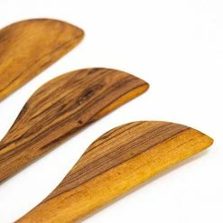 3-Pieces Simple Batik Olive Wood Spreader Set by Global Crafts -Flatware Sales Store brown cream serving sets kwf027m s3 gwh 4f 1000