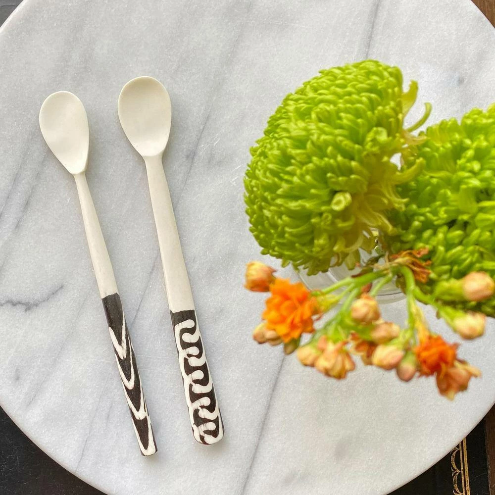 Long Batik Bone Spoon (Set of 2) by Global Crafts 2 Long Batik Bone Spoon (Set of 2) by Global Crafts - Image 2