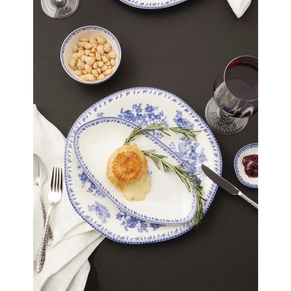 Ivy Flourish 18/10 Stainless Steel Iced Tea Spoons (Set of 12) by Oneida 2 Ivy Flourish 18/10 Stainless Steel Iced Tea Spoons (Set of 12) by Oneida - Image 2